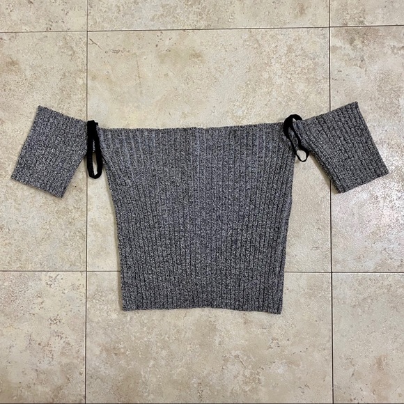 Lace Up Bardot Crop Top✨ - Picture 2 of 4